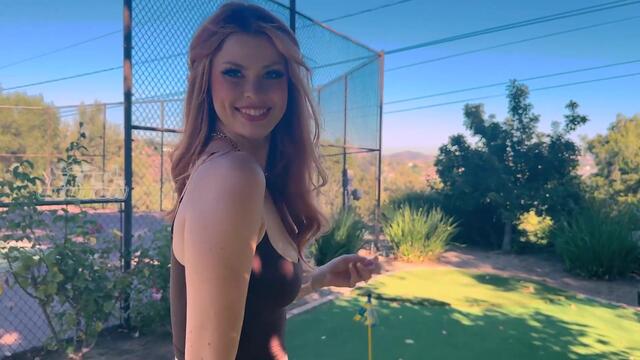 Golf date turns into sneaky public fuck with hot redhead